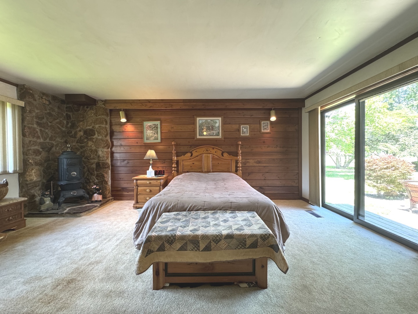 505 E Charles Street Property Photo 13