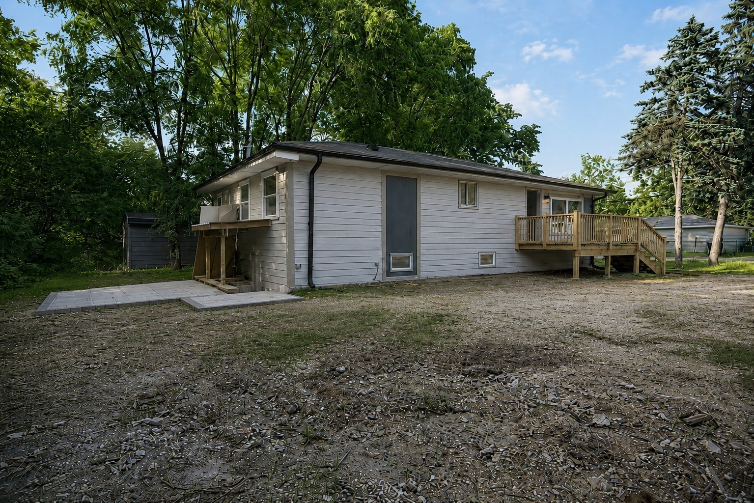 43348 N Forest Drive Property Photo 2