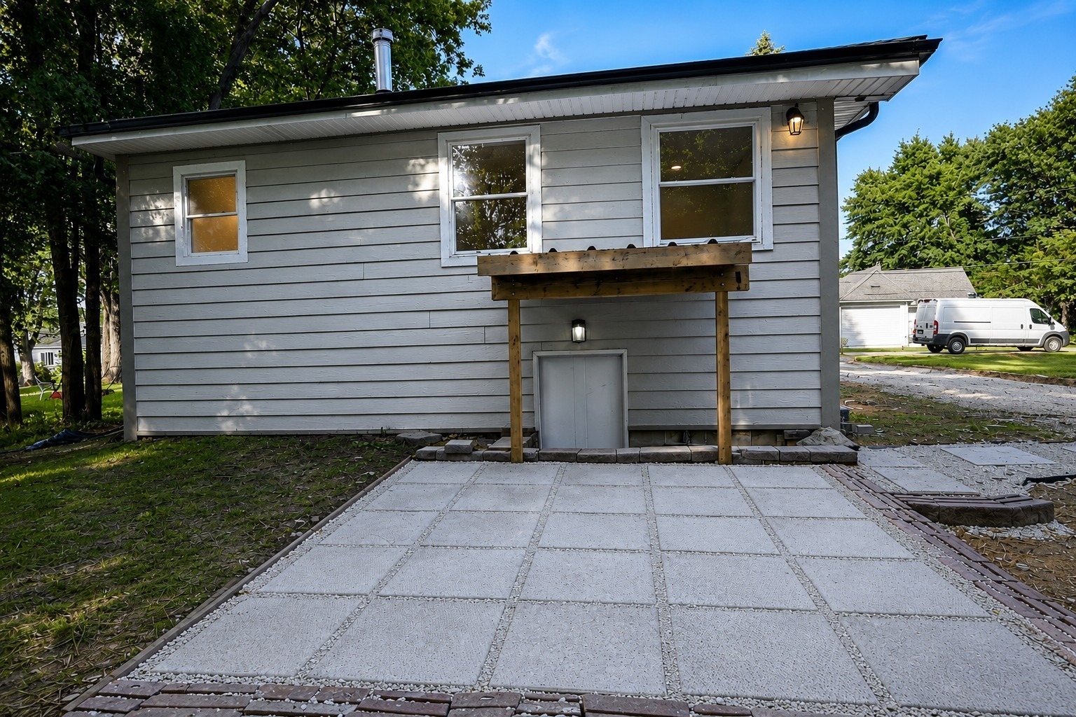 43348 N Forest Drive Property Photo 3