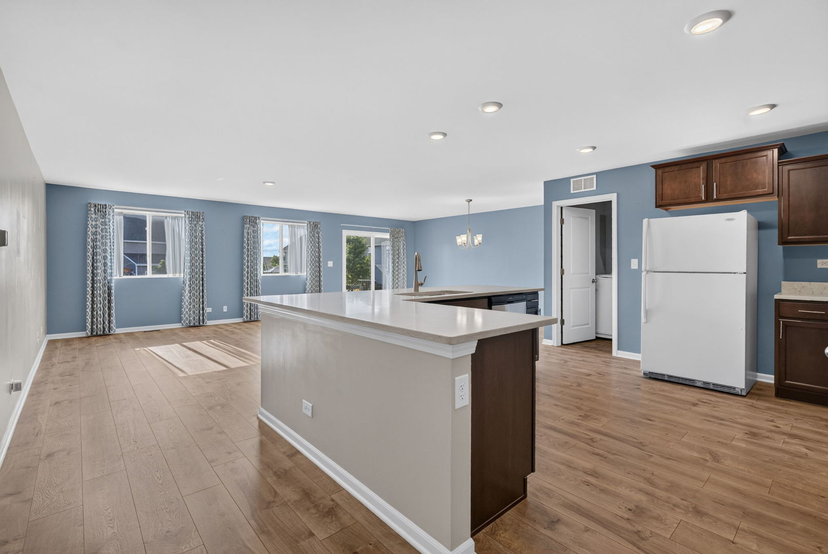 1935 Moran Drive Property Photo 9