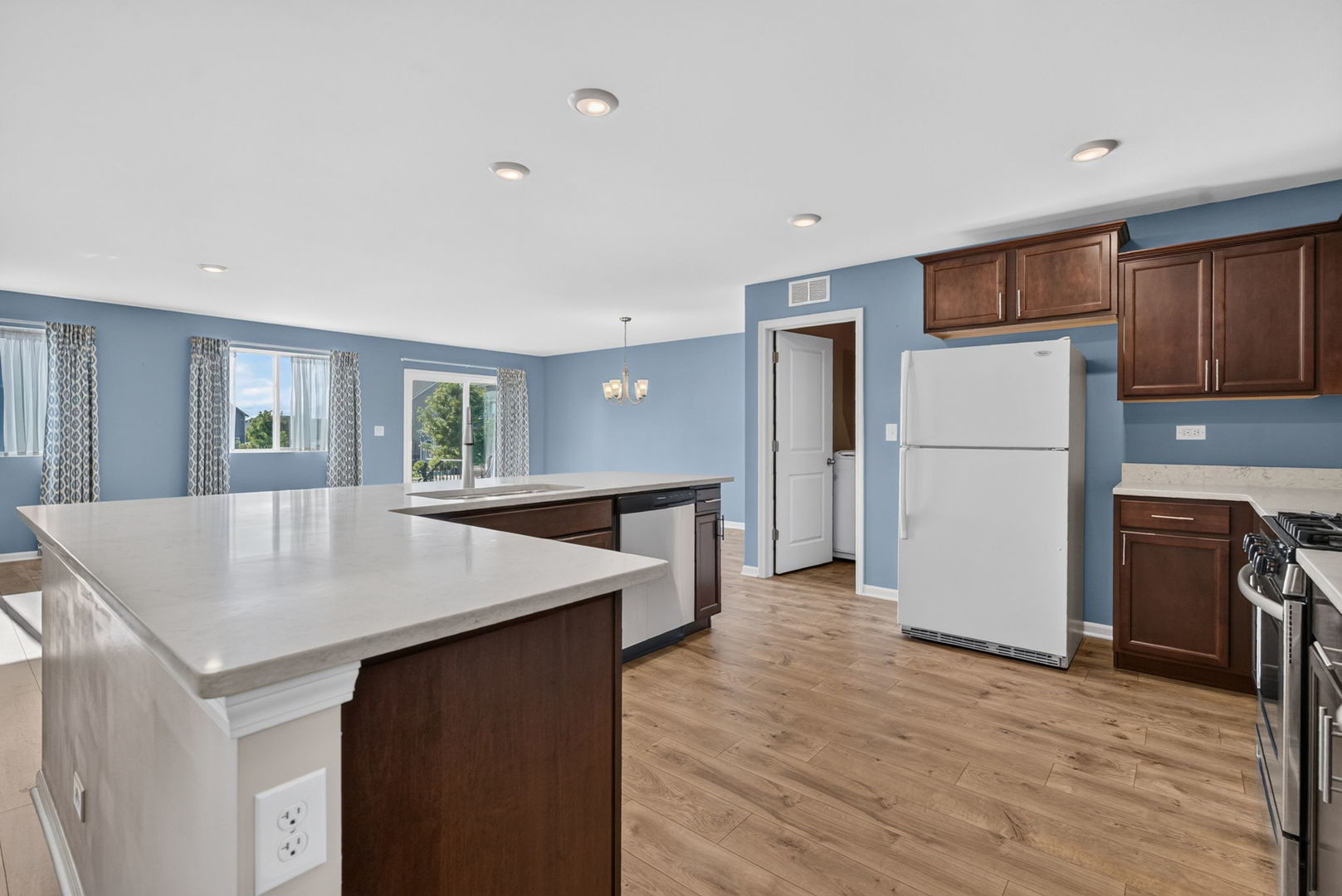 1935 Moran Drive Property Photo 14