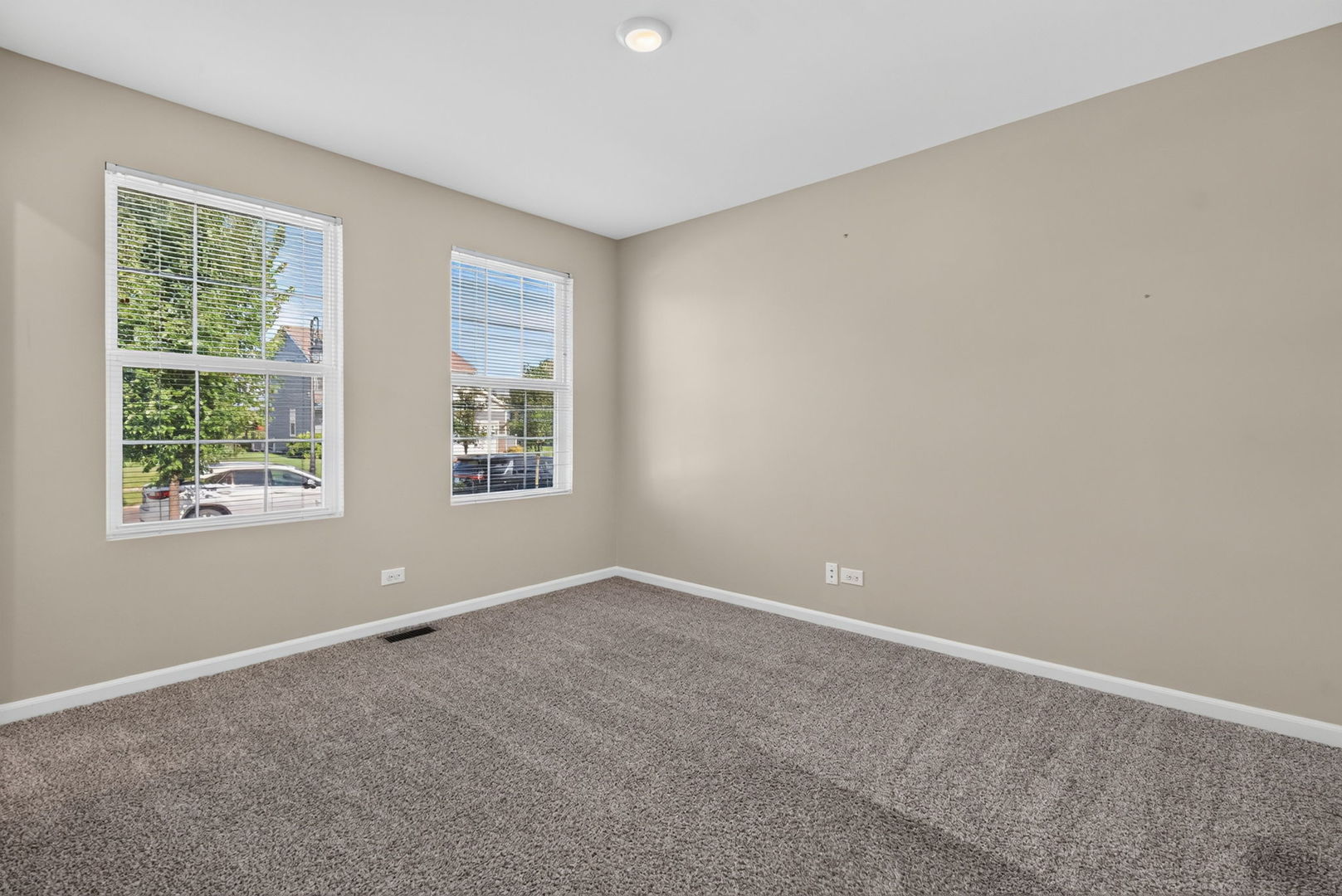 1935 Moran Drive Property Photo 27