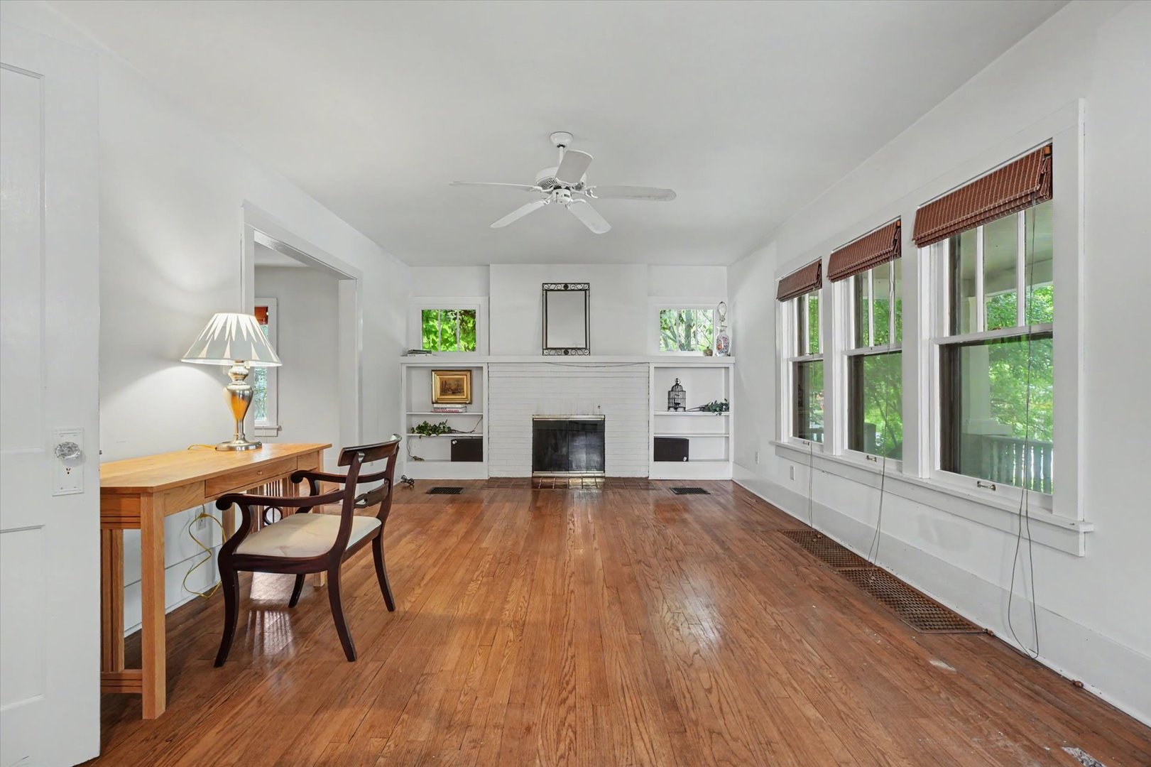 402 W Vermont Avenue Property Photo 7