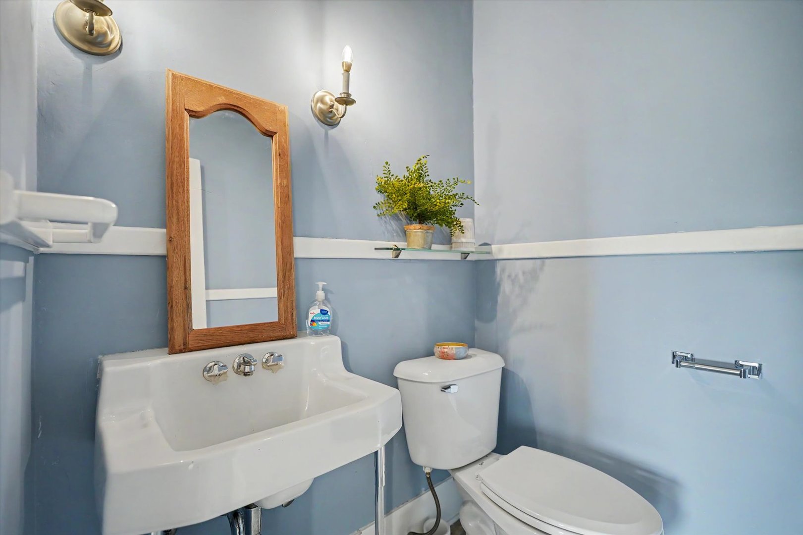 402 W Vermont Avenue Property Photo 15