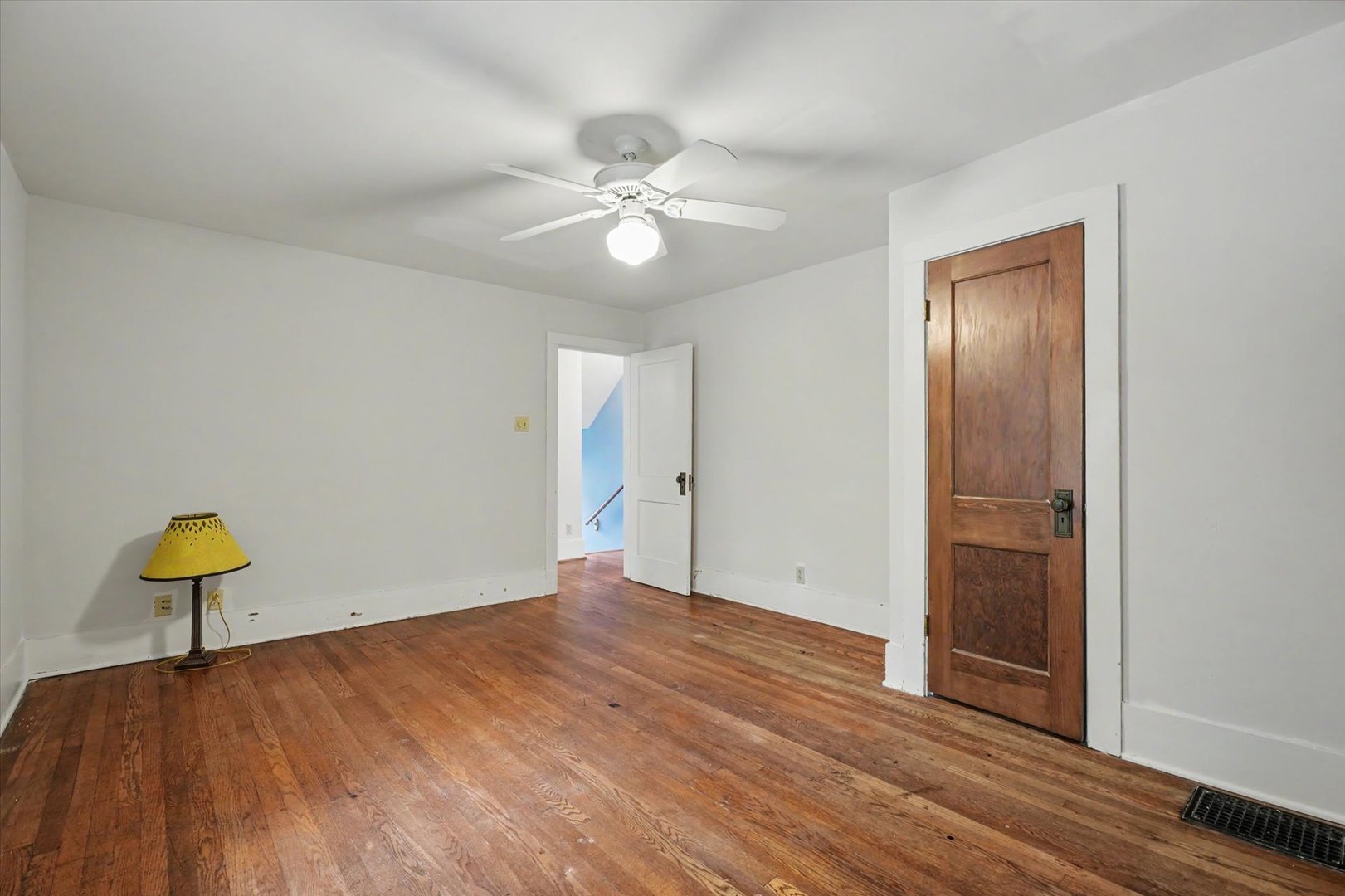 402 W Vermont Avenue Property Photo 20