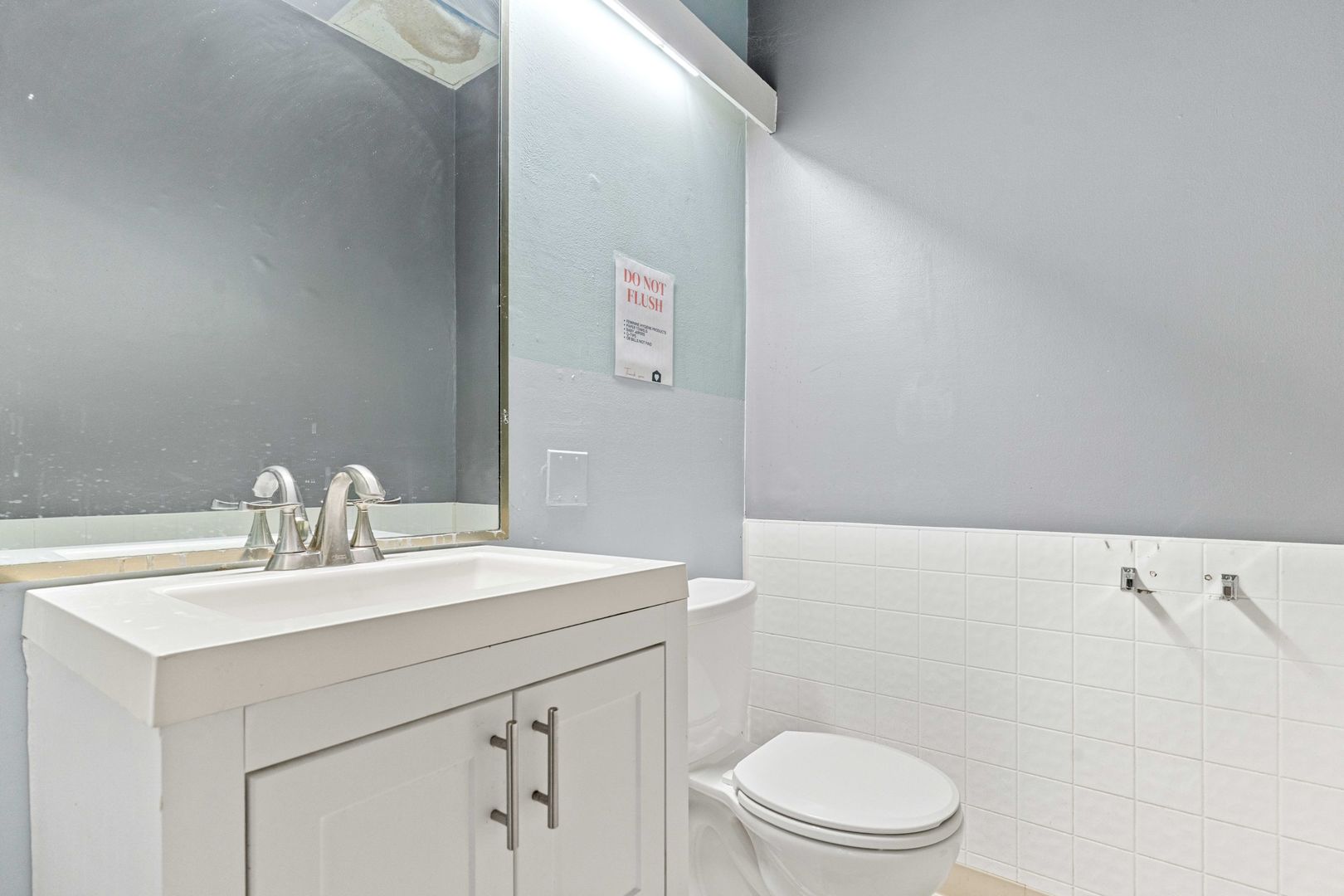 735 W 35th Street Property Photo 13