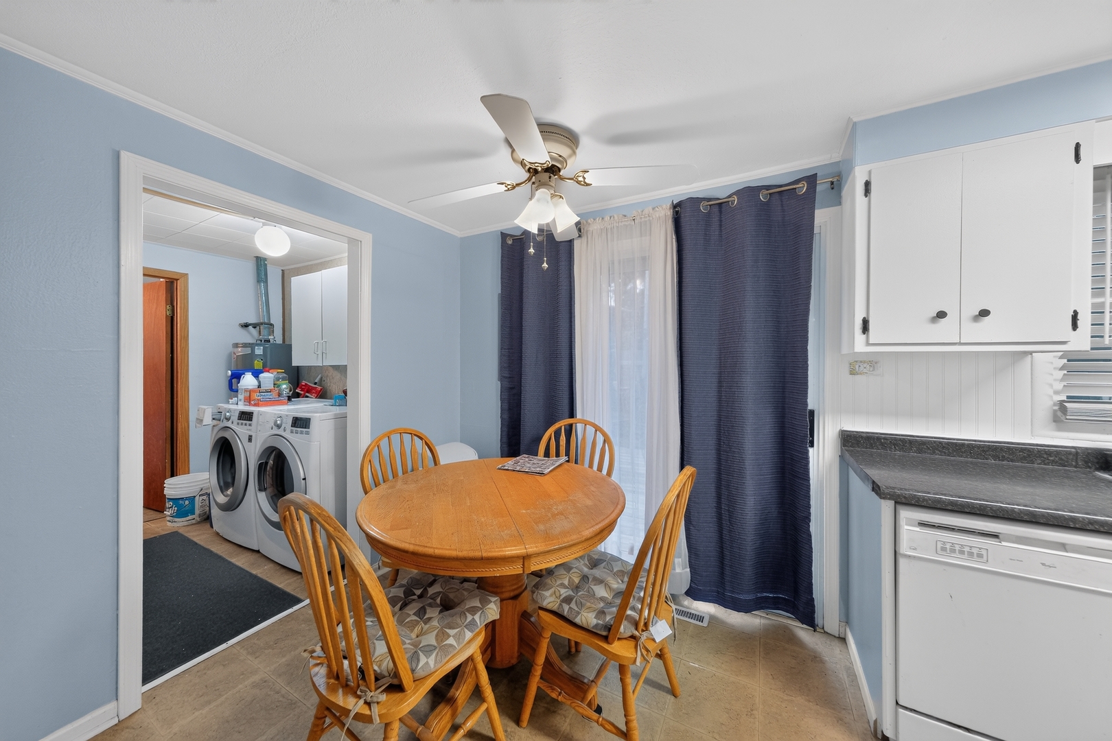 221 N Dorchester Avenue Property Photo 6