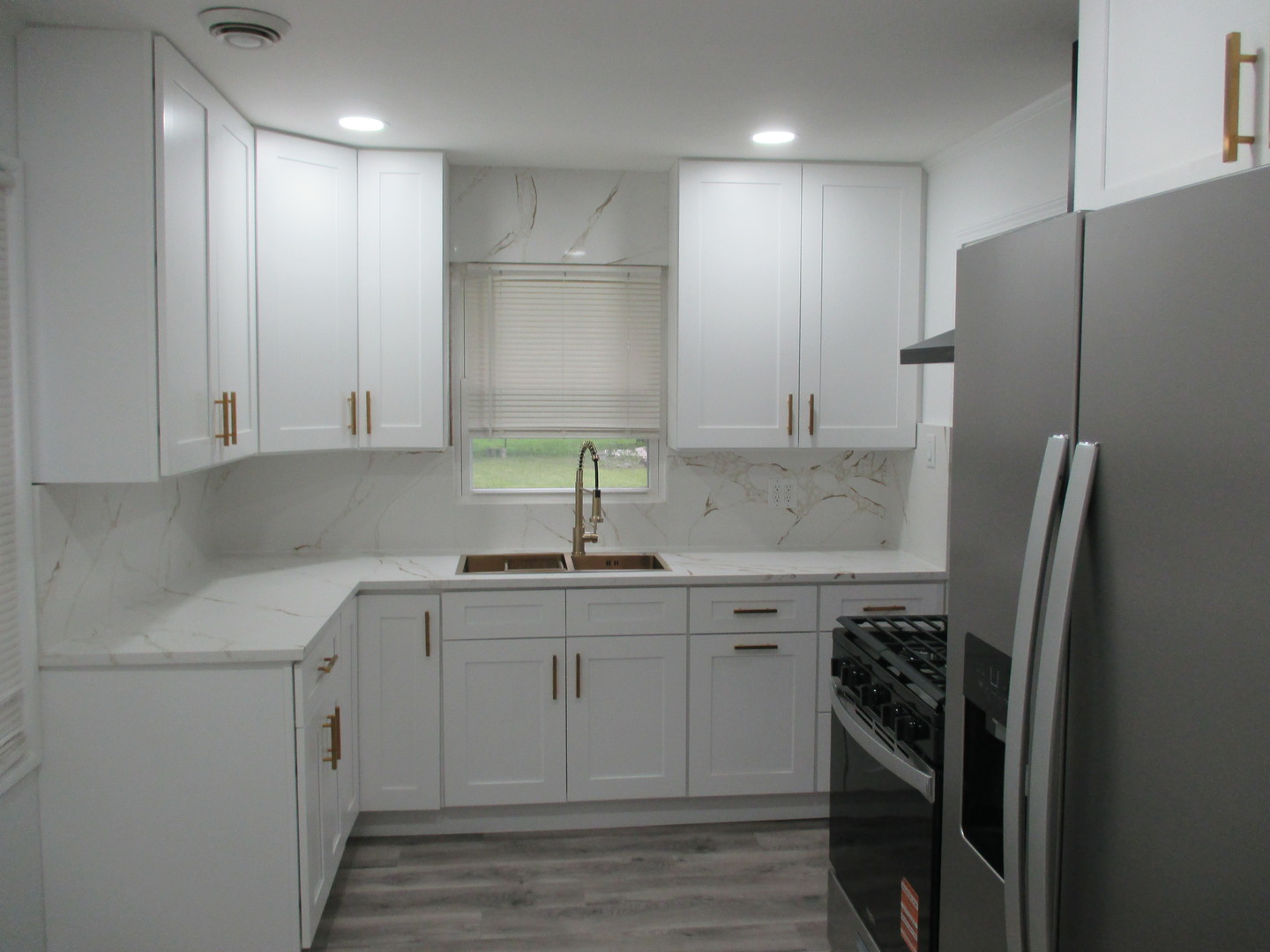 336 Marquette Street Property Photo 6