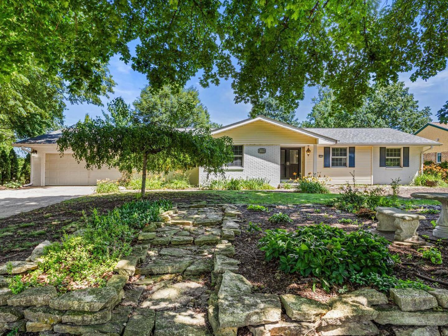 3104 Valley Brook Drive Property Photo 1