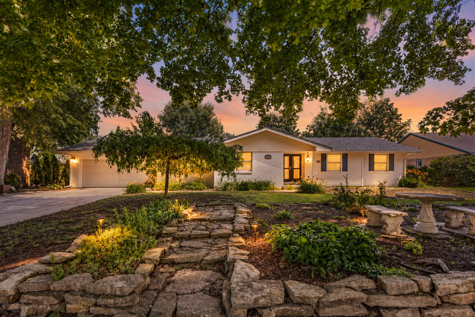 3104 Valley Brook Drive Property Photo 1