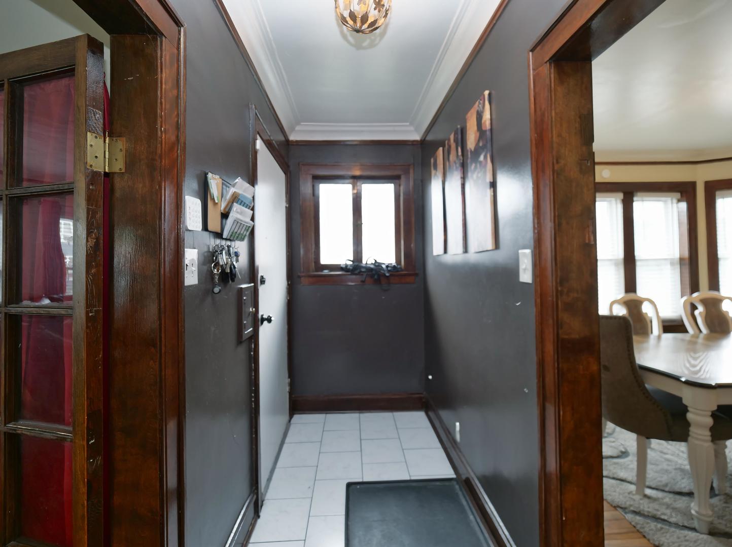 8126 S Chappel Avenue Property Photo 4
