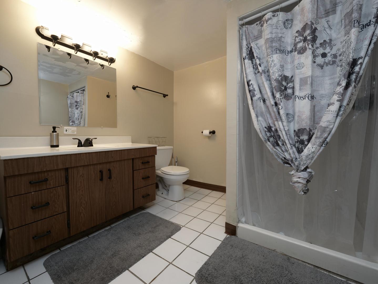 8126 S Chappel Avenue Property Photo 23