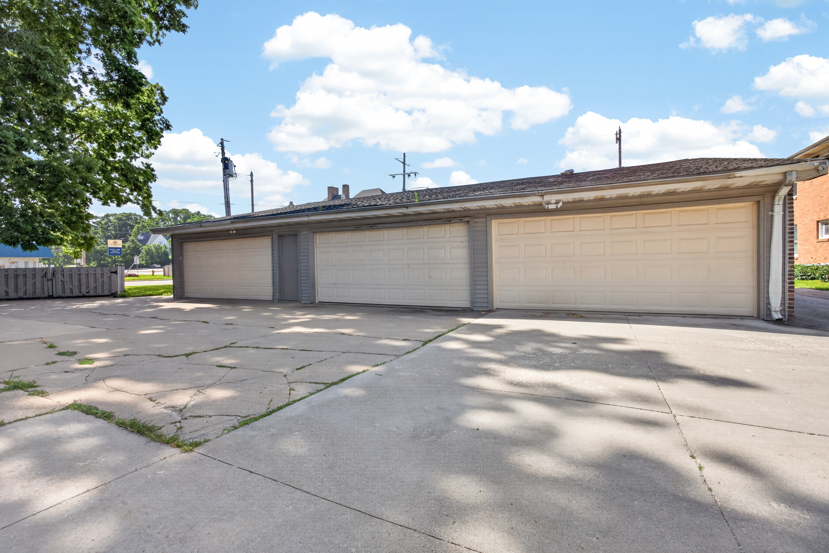 1111 E Jefferson Street 9 Property Photo 25