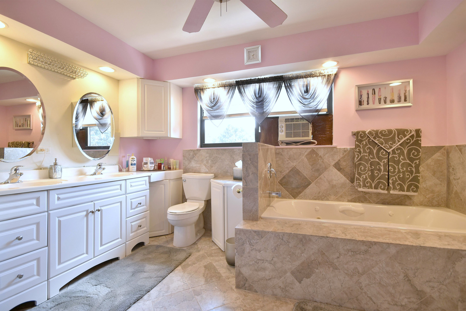 7315 W Dickens Avenue Property Photo 17