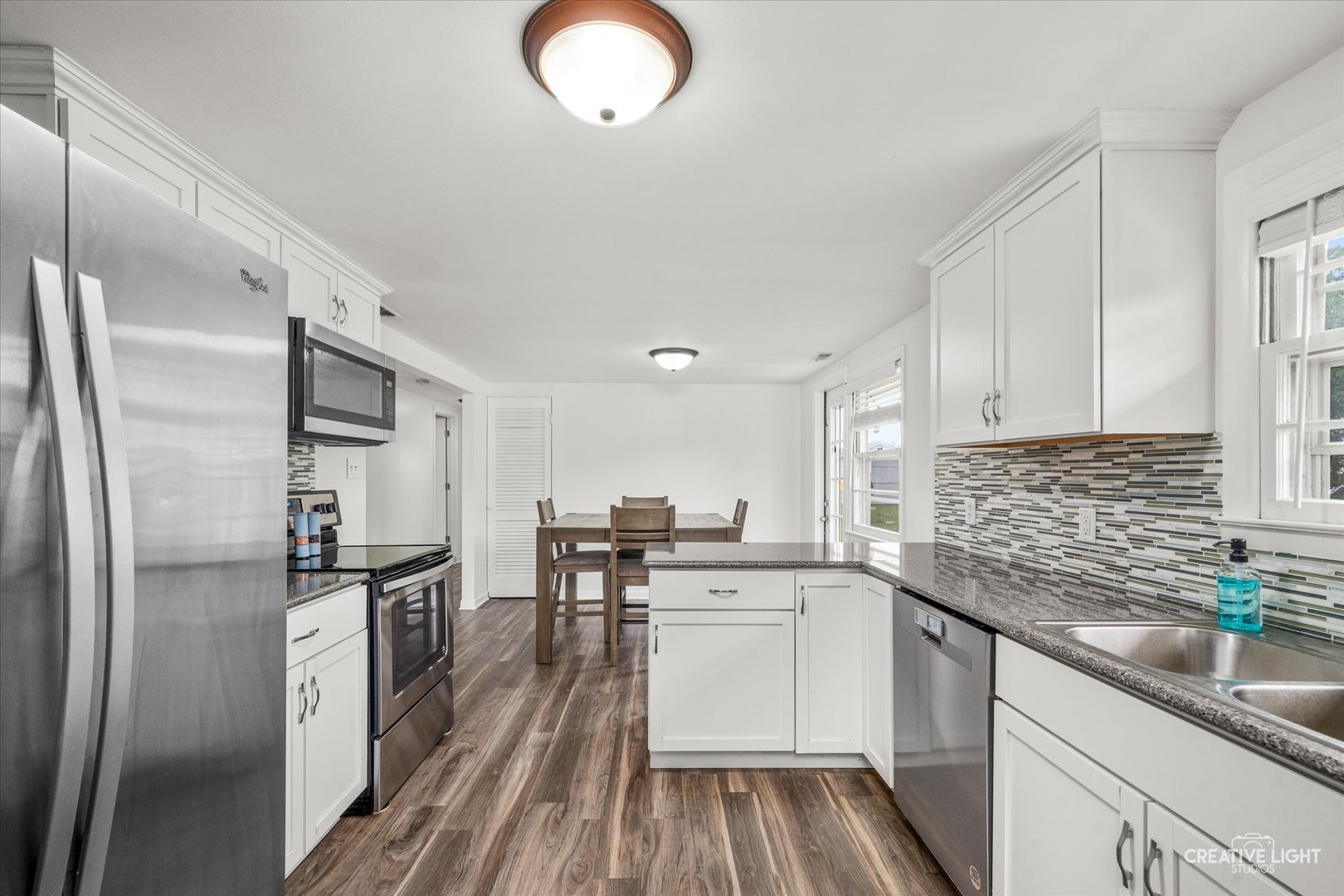 19350 Jacquie Avenue Property Photo 6