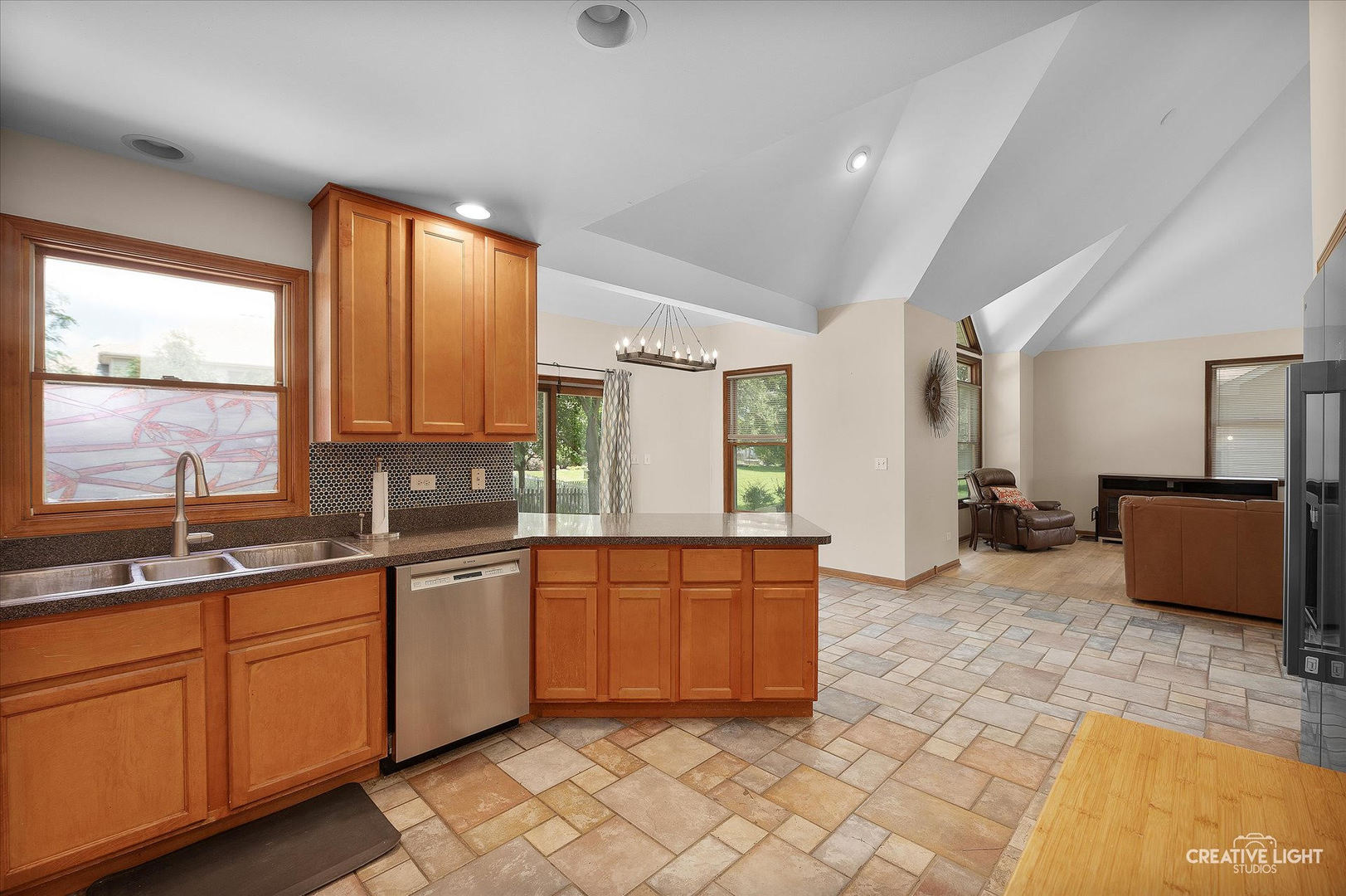 24456 Tufton Street Property Photo 10