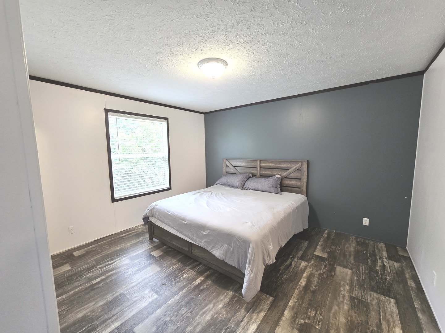 314 Huston Court Property Photo 5