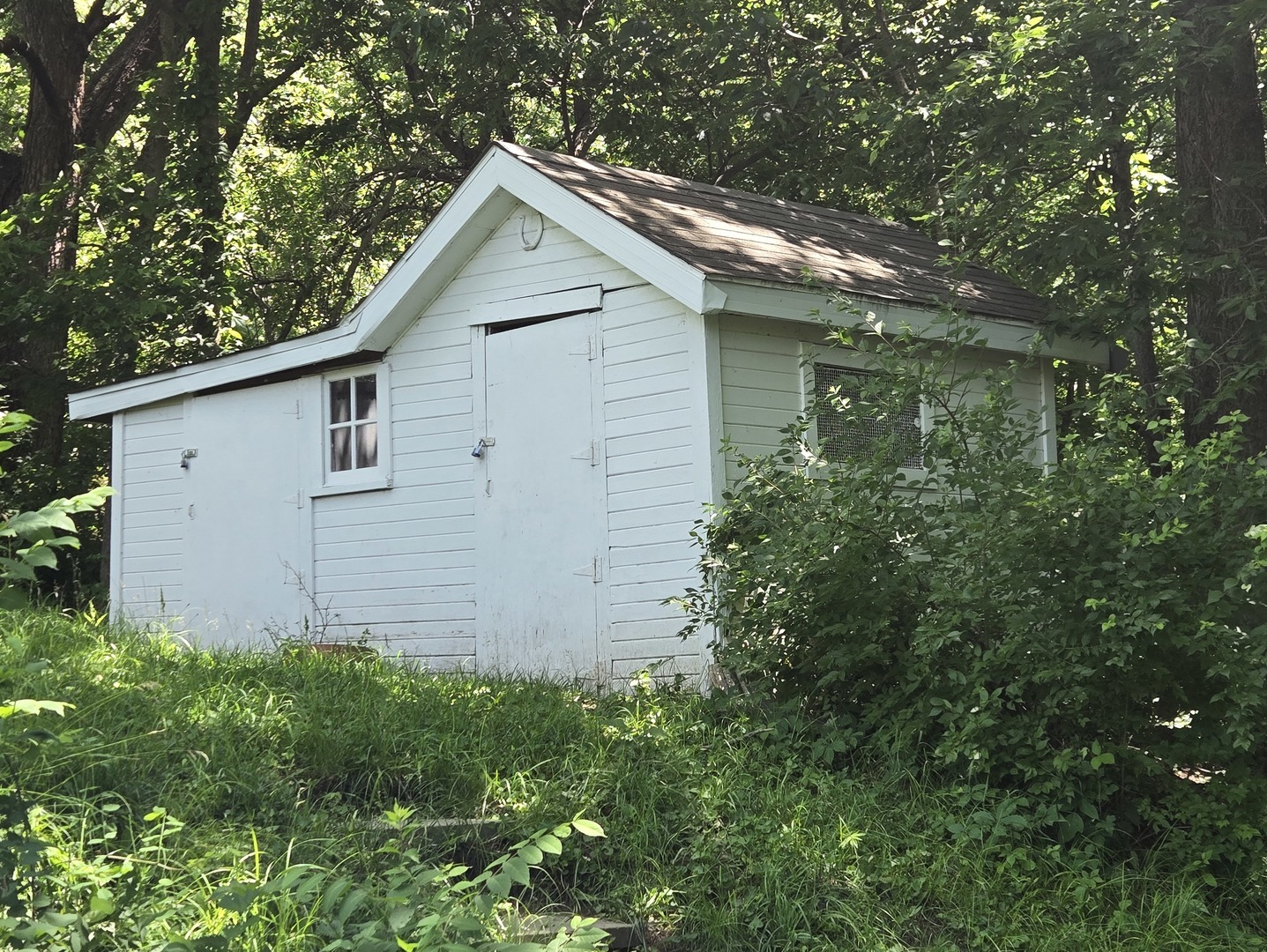 1977 N 3103rd Road Property Photo 11