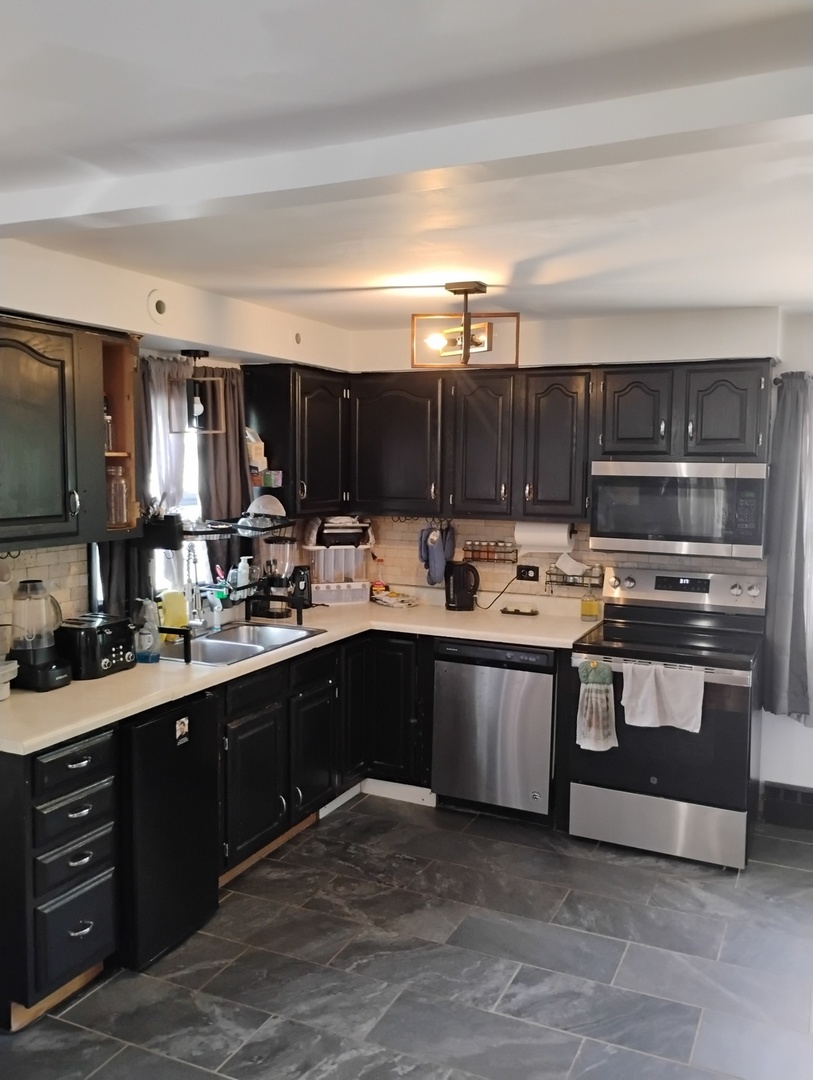 234 N Butterfield Road Property Photo 7