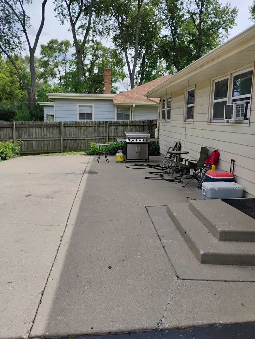 234 N Butterfield Road Property Photo 29