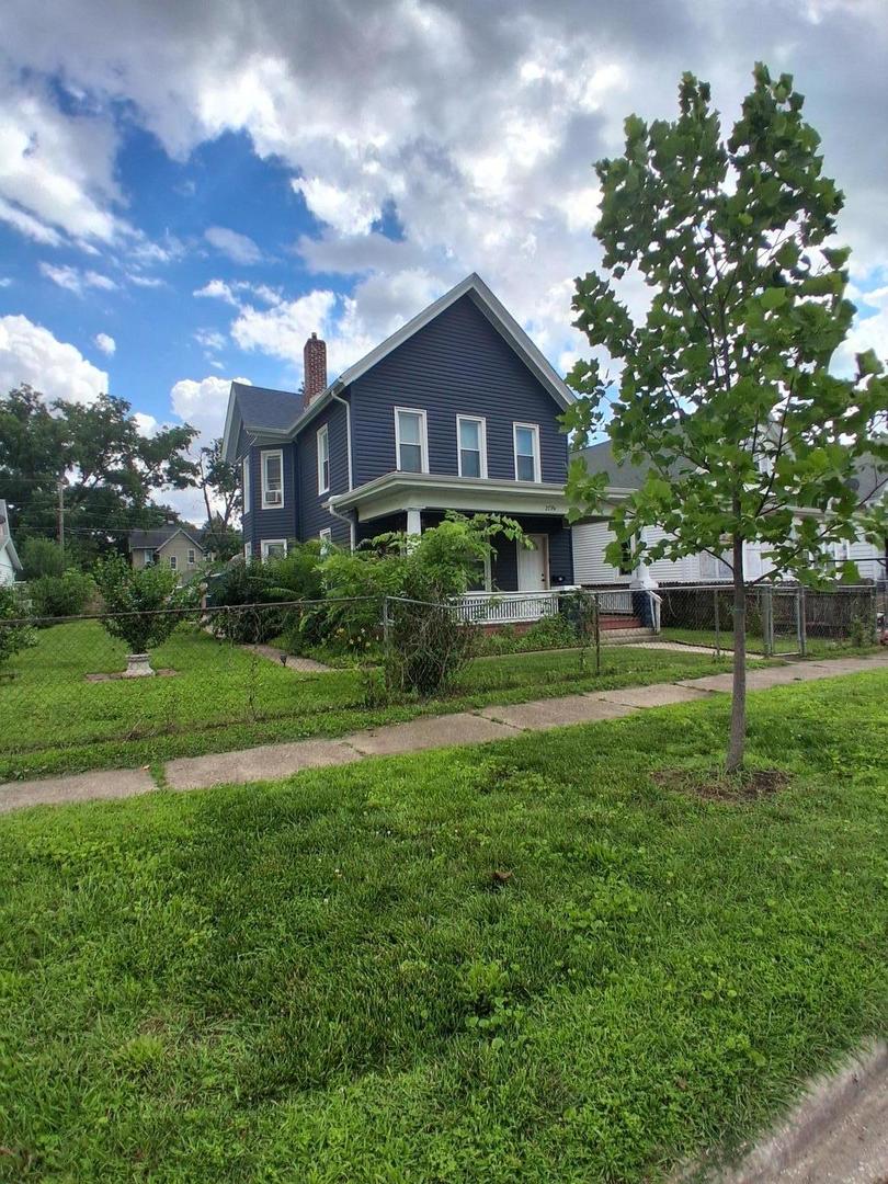 2736 5 1/2 Avenue Property Photo 2
