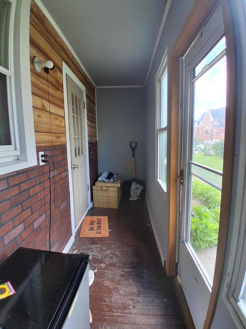 2736 5 1/2 Avenue Property Photo 7