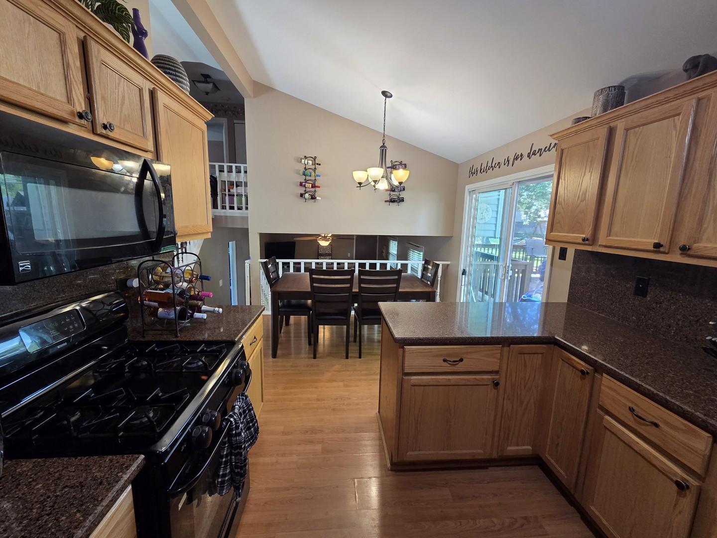 1002 Loren Drive Property Photo 7