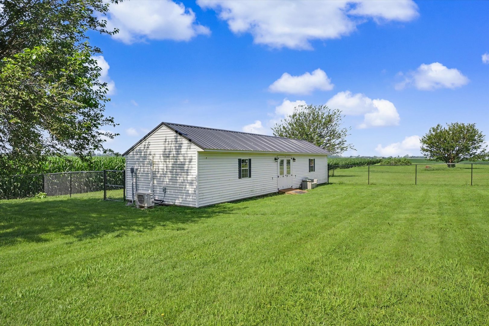 1413 E 2950 North Road Property Photo 43
