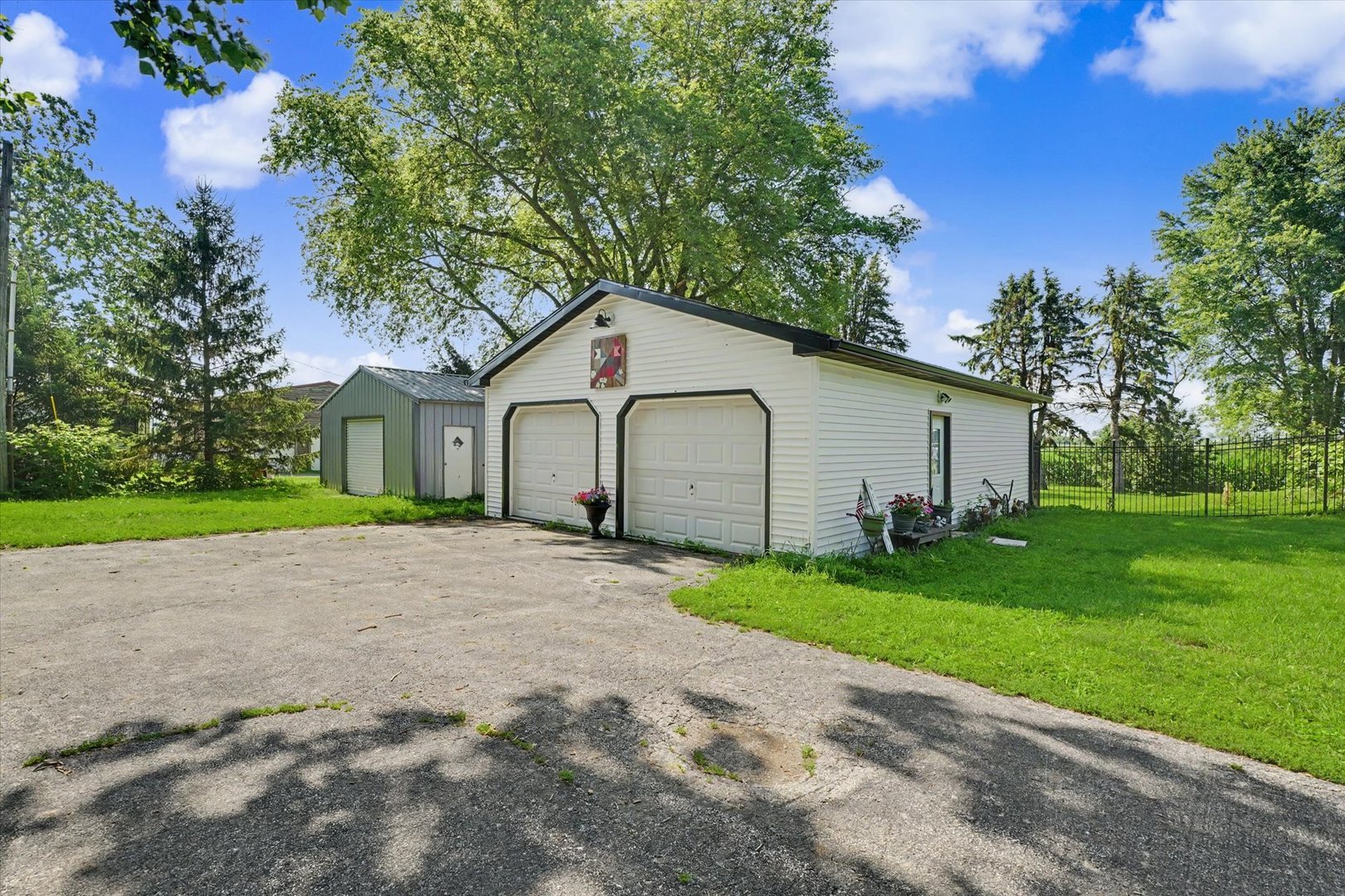 1413 E 2950 North Road Property Photo 46