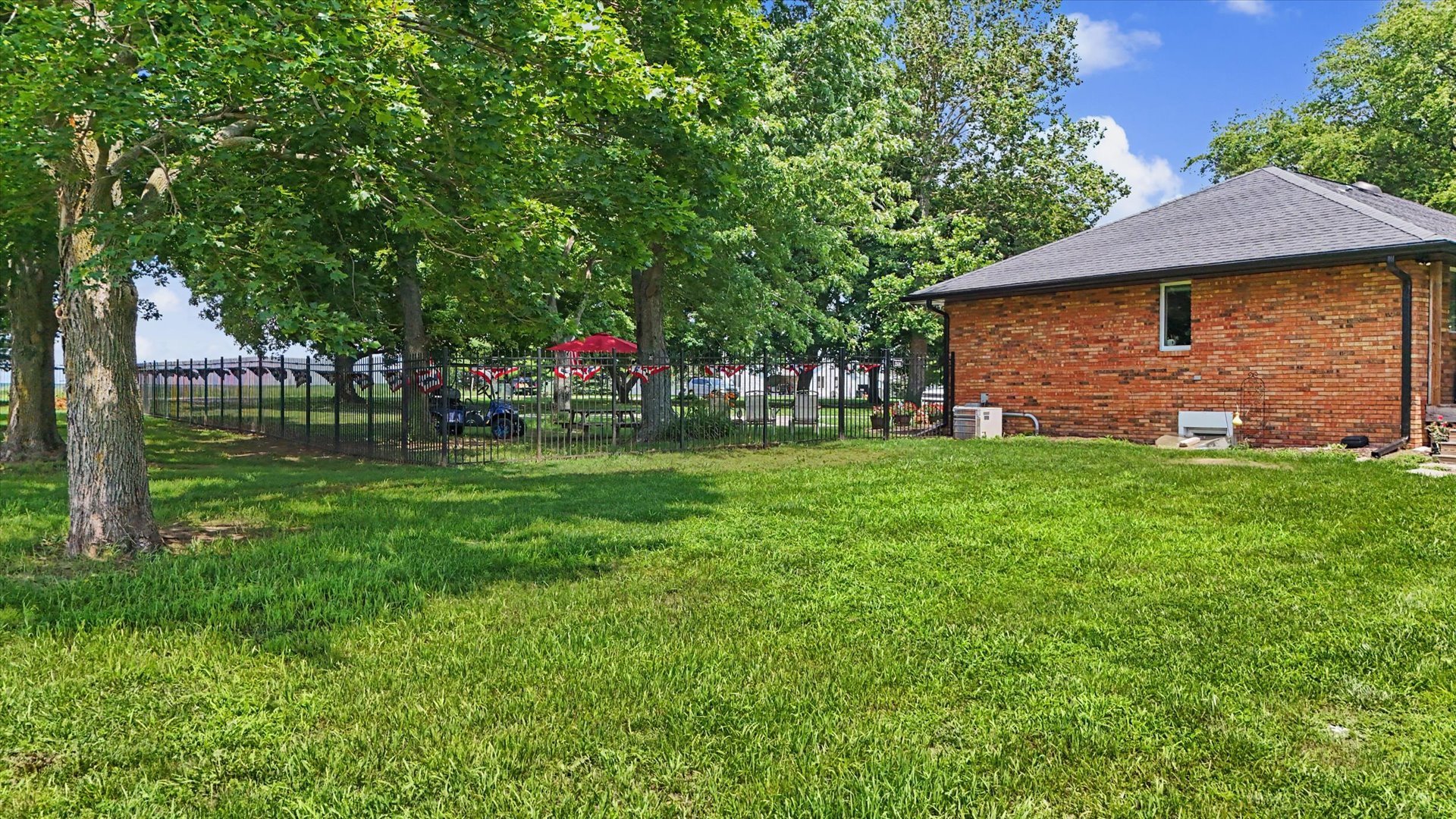 1413 E 2950 North Road Property Photo 52