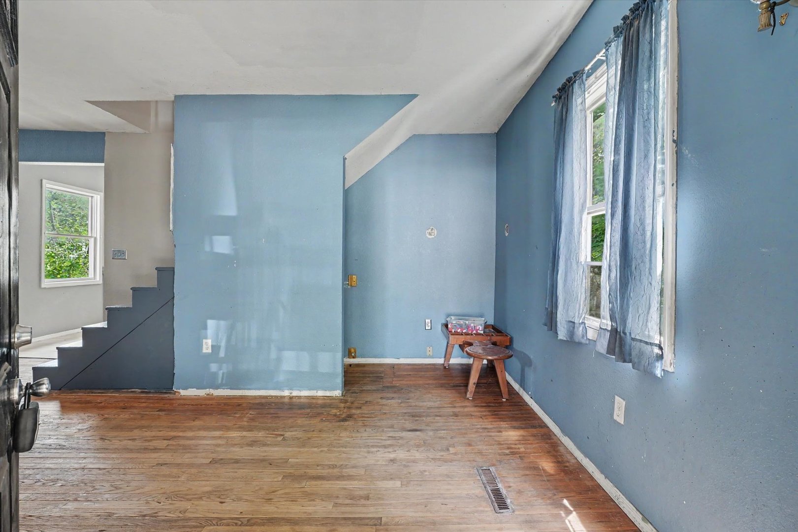 210 S Lott Boulevard Property Photo 7