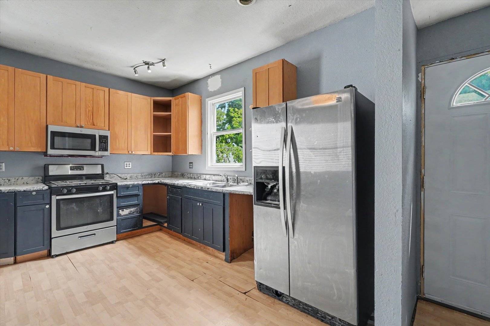 210 S Lott Boulevard Property Photo 14