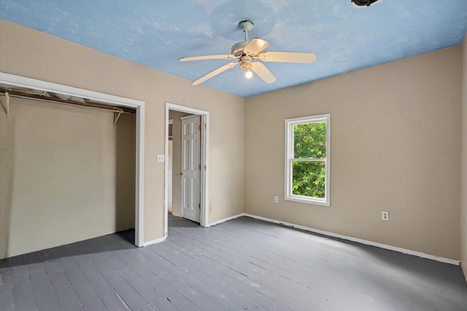 210 S Lott Boulevard Property Photo 31