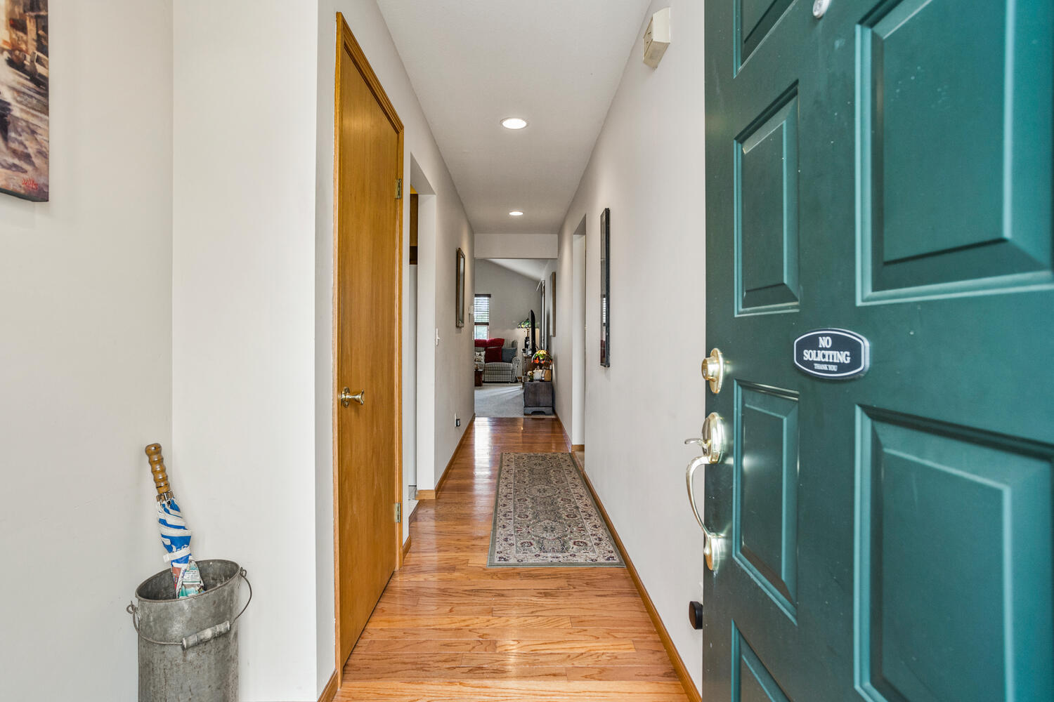 709 Erin Drive Property Photo 4