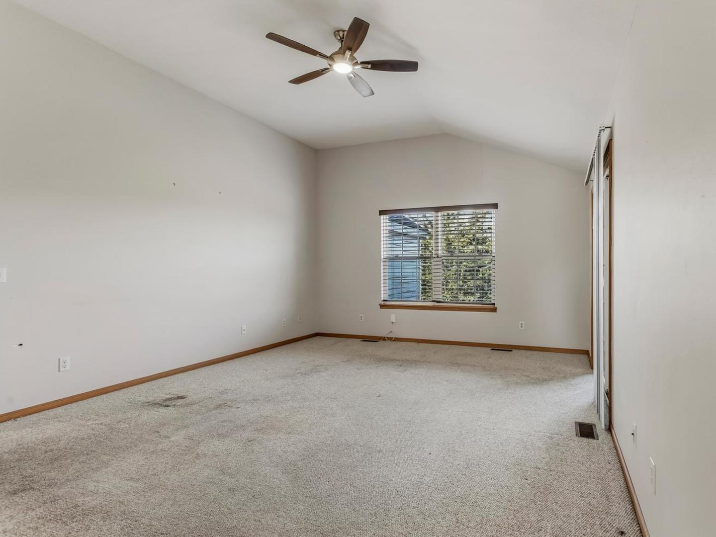 709 Erin Drive Property Photo 14