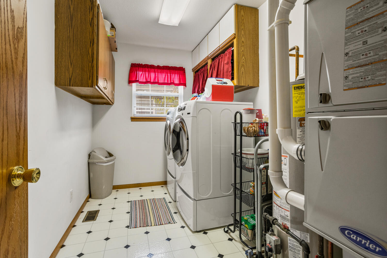 709 Erin Drive Property Photo 23