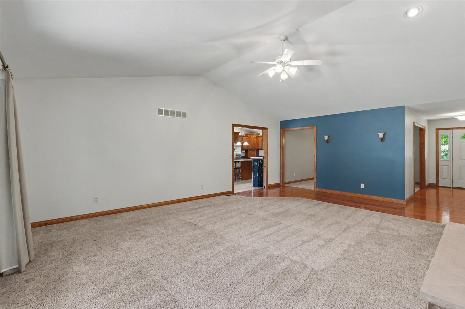 372 County Road 2700 N Road Property Photo 18