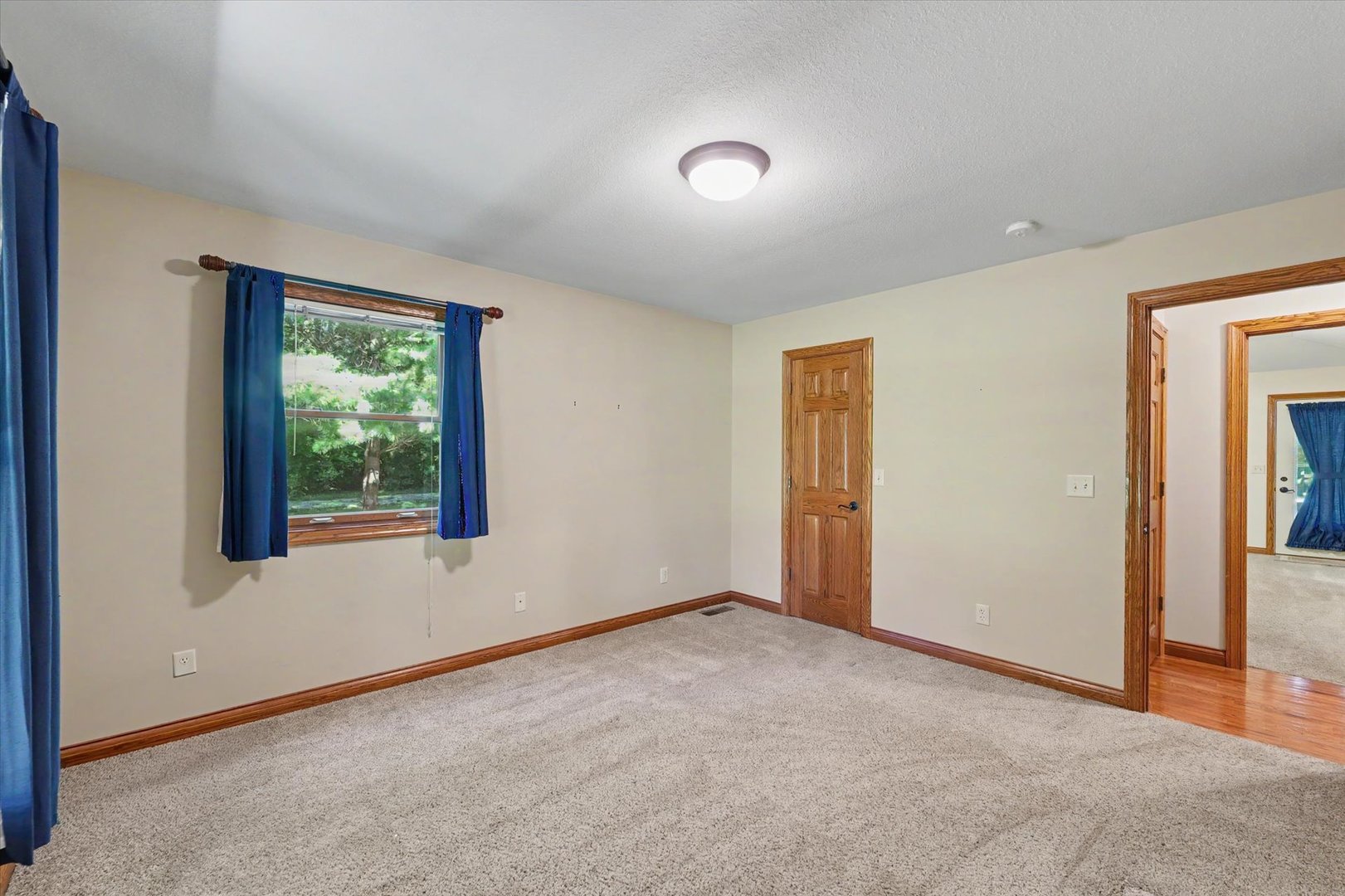 372 County Road 2700 N Road Property Photo 36
