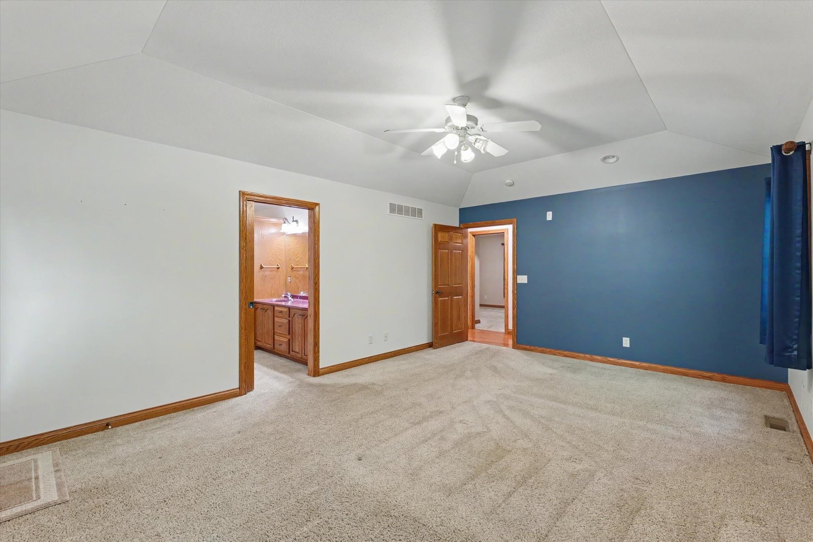 372 County Road 2700 N Road Property Photo 38
