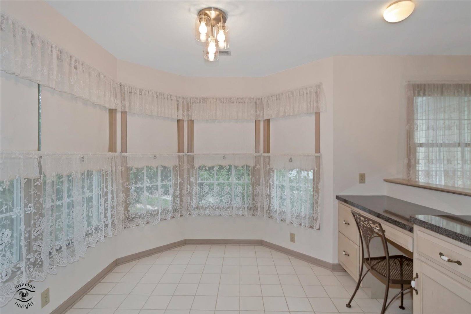 572 Bradbury Lane 572 Property Photo 10