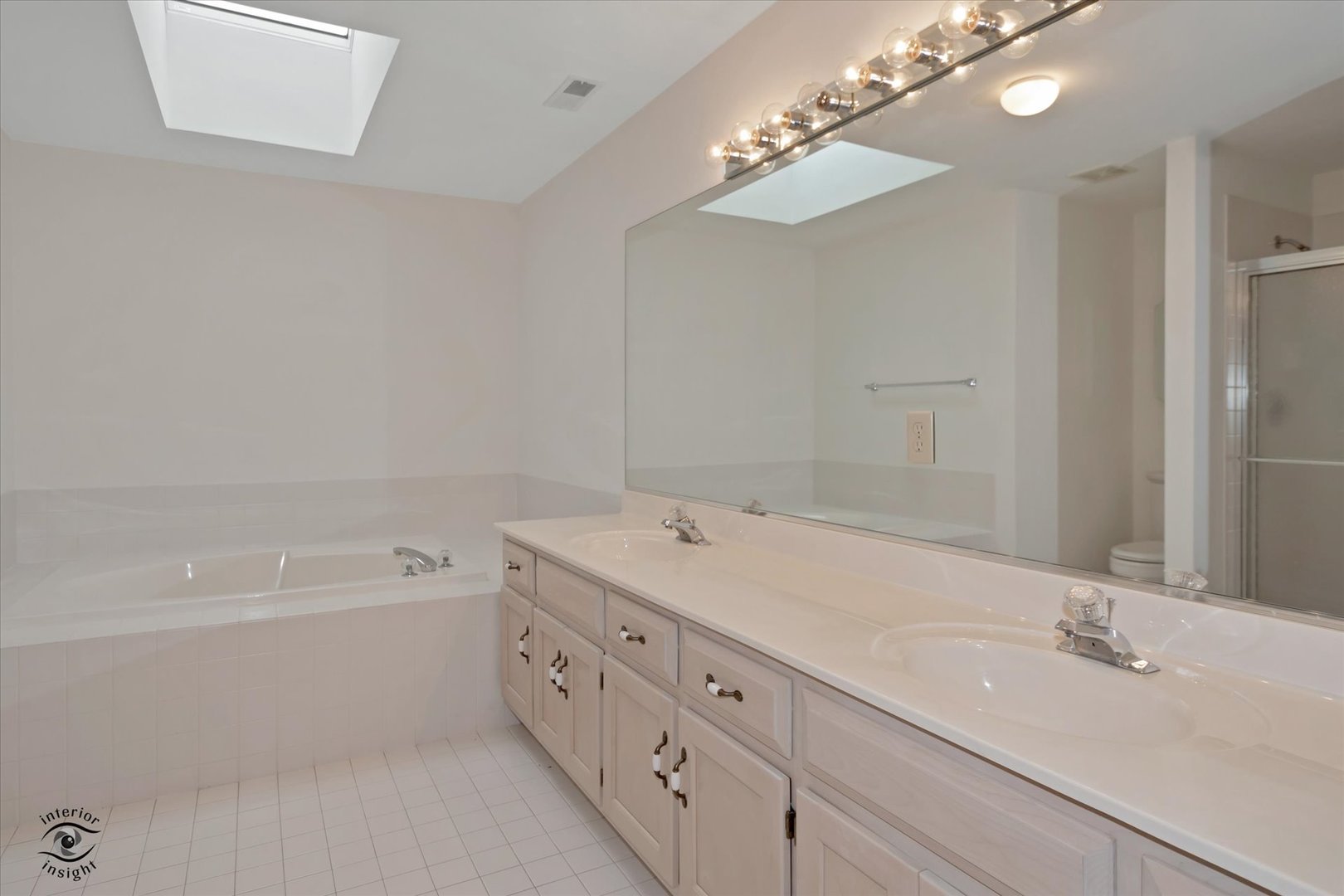 572 Bradbury Lane 572 Property Photo 12