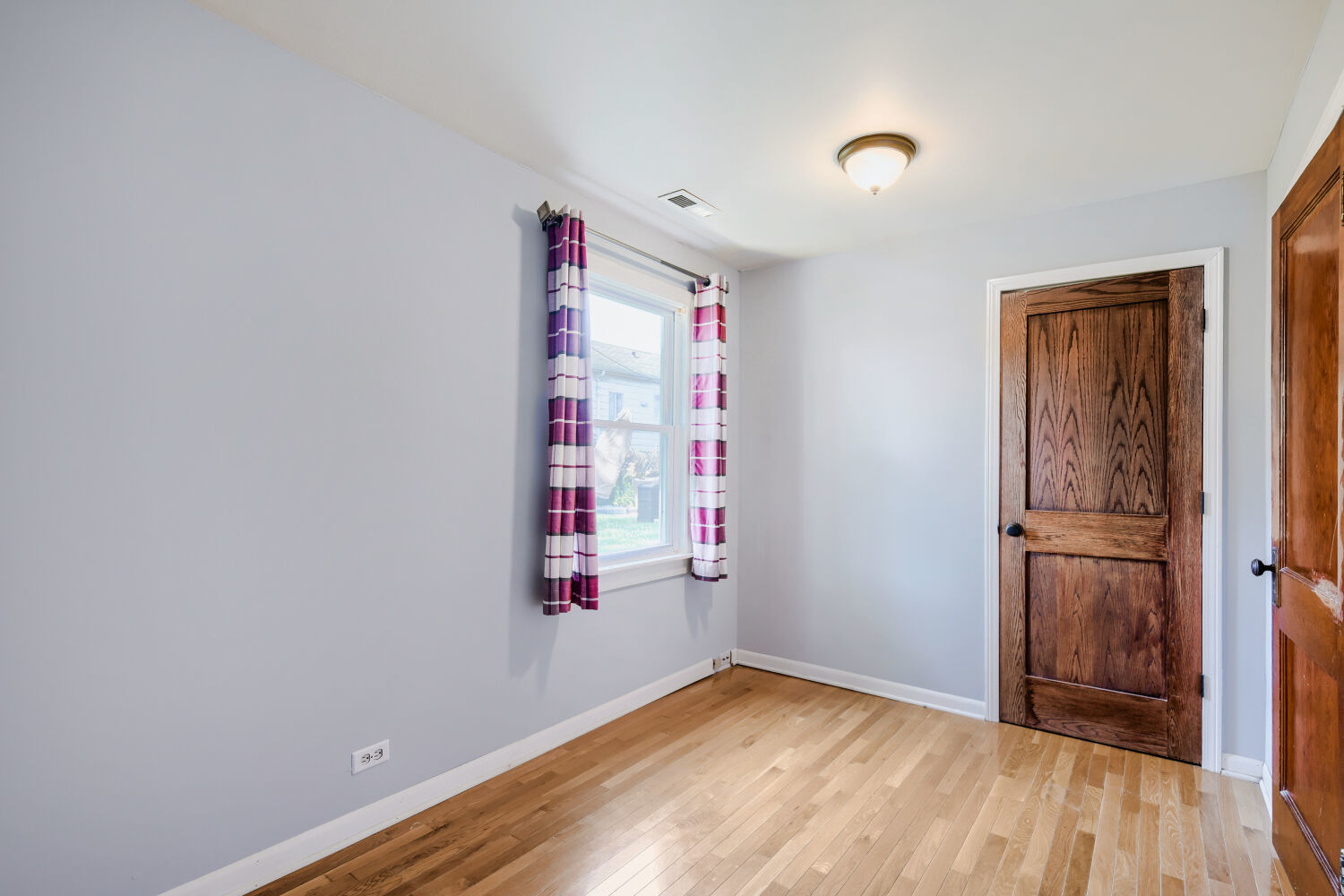 4142 Oak Park Avenue Property Photo 19