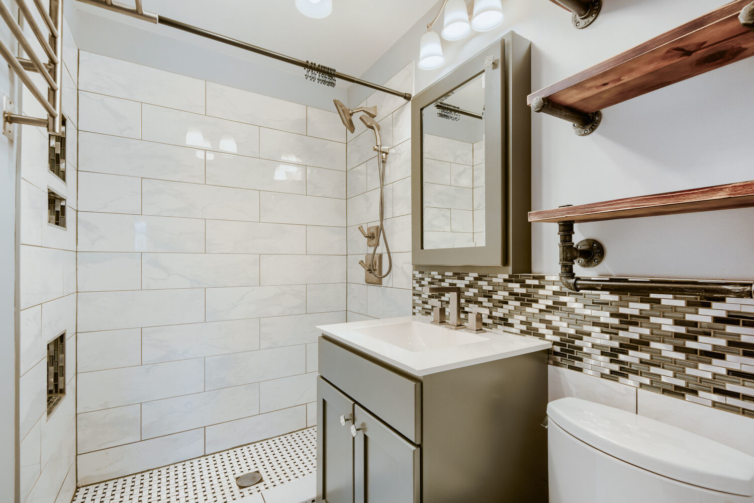 4142 Oak Park Avenue Property Photo 20