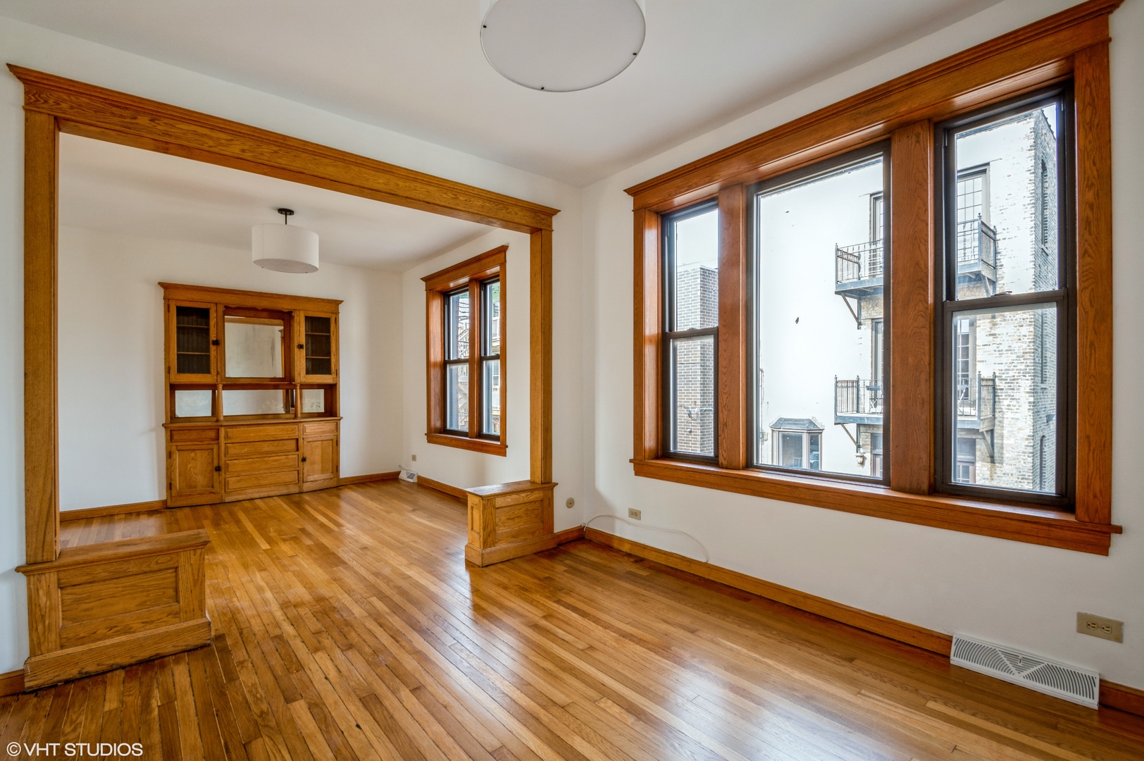 2845 W Division Street Property Photo 41