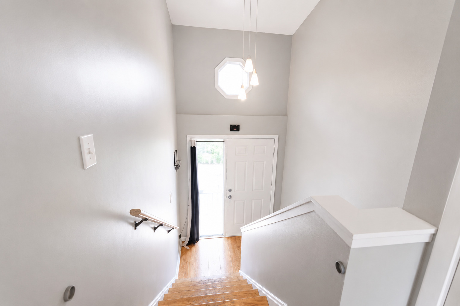 812 Maple Lane Property Photo 5