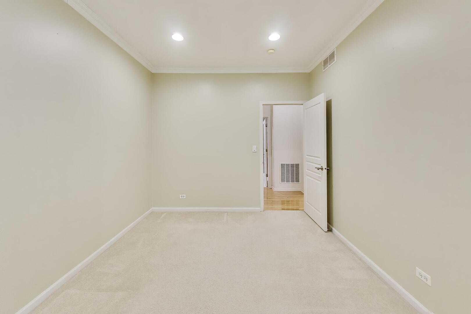 501 Tuscany Drive Property Photo 17