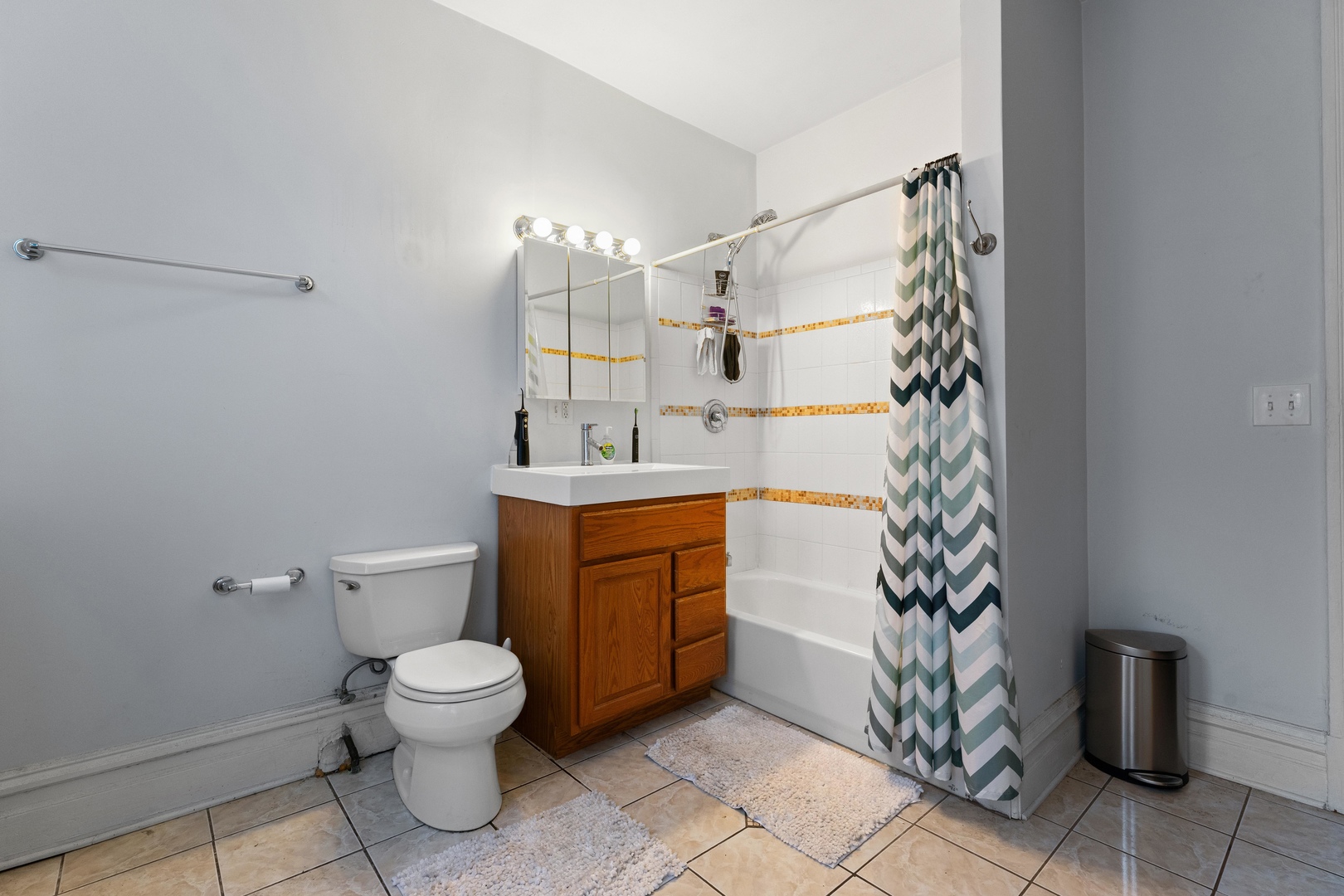 1132 E 44th Street Property Photo 3