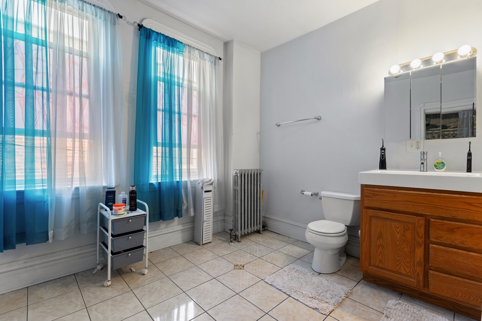 1132 E 44th Street Property Photo 13