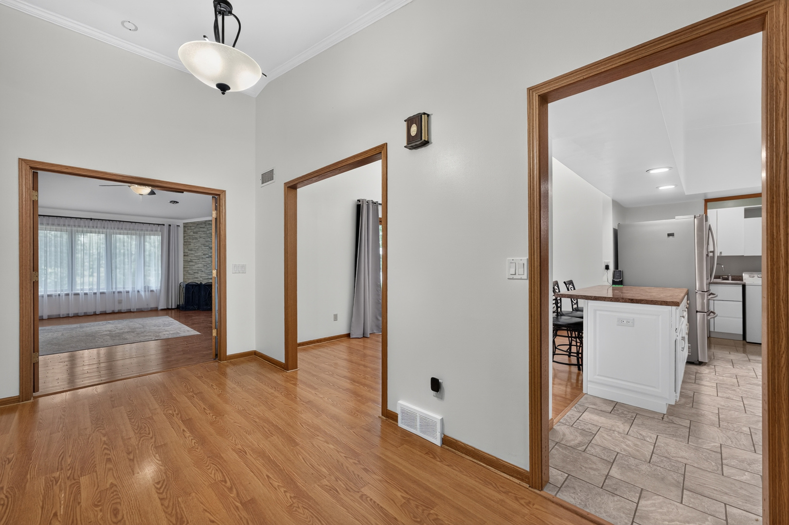 1006 N White Pine Drive Property Photo 6