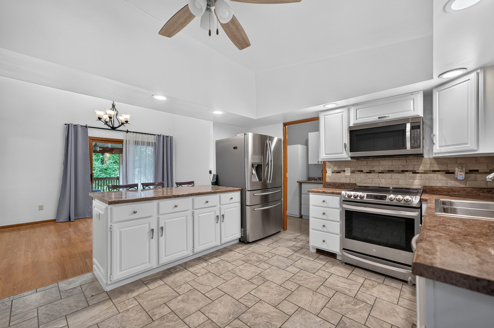 1006 N White Pine Drive Property Photo 15